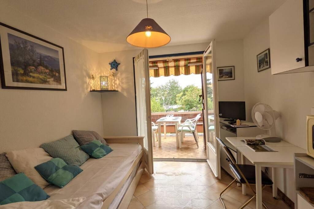 Appartement " Le Grand Bleu " A 3 Min De La Plage Ла-Лонд-ле-Мор Экстерьер фото
