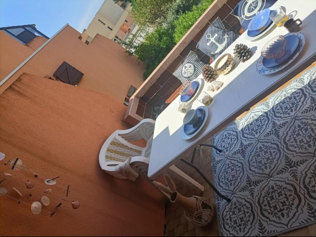 Appartement " Le Grand Bleu " A 3 Min De La Plage Ла-Лонд-ле-Мор Экстерьер фото